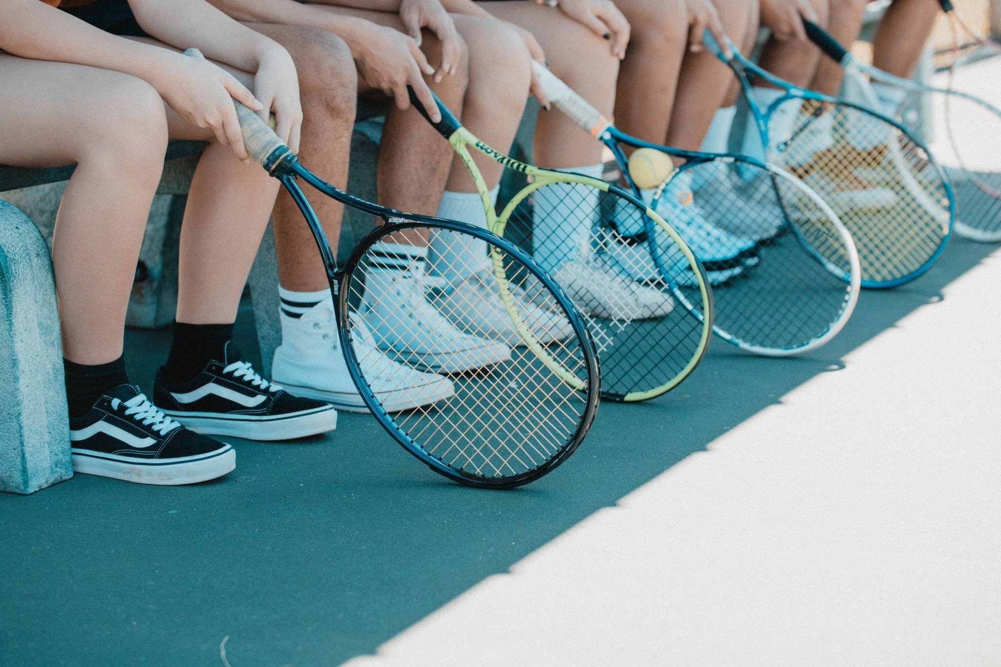 A Complete Guide to Stringing Your Badminton and Tennis Racquets - Gem Sports