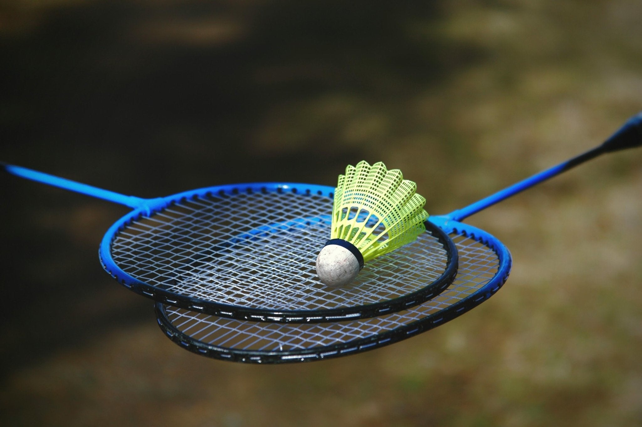 Choosing the Right Badminton Racket: A Beginner’s Guide - Gem Sports